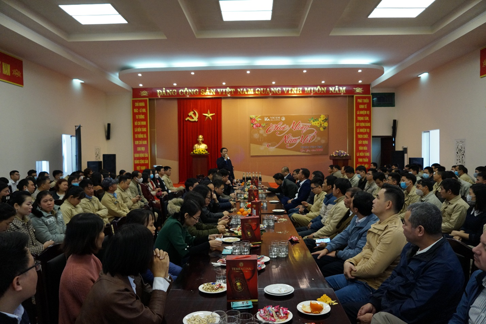 VICEM HẠ LONG – XUÂN MỚI, KHÍ THẾ MỚI 